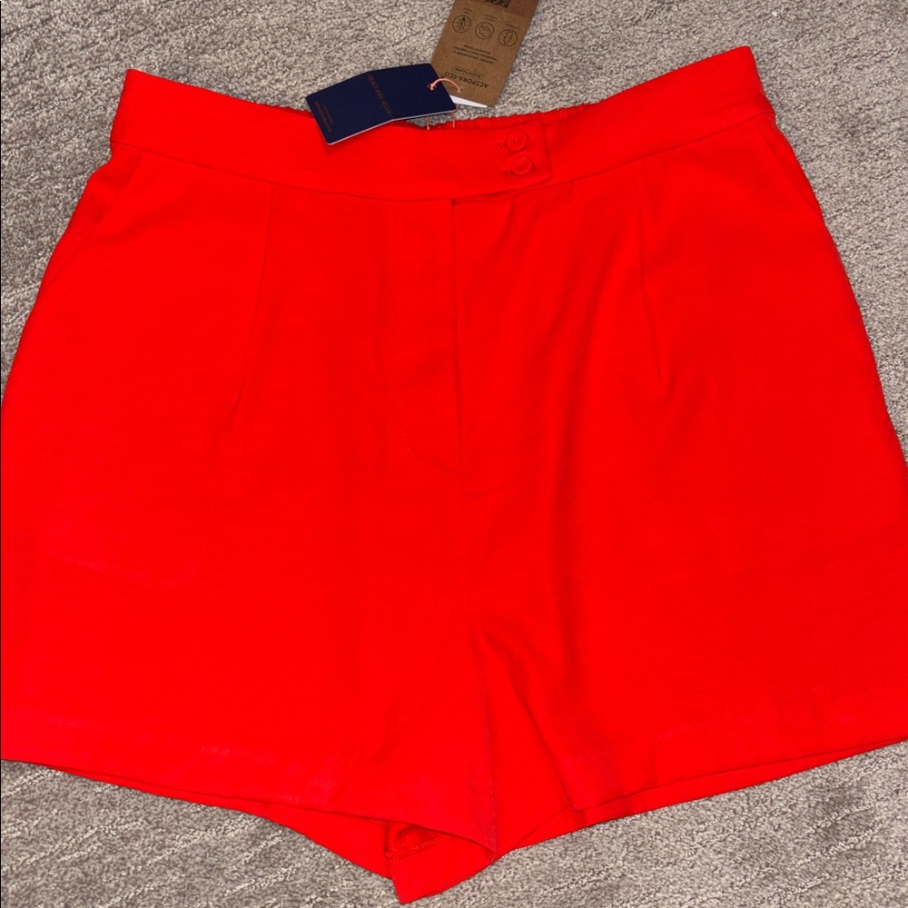 🏷 Skies are Blue shorts - Picture 2 of 7